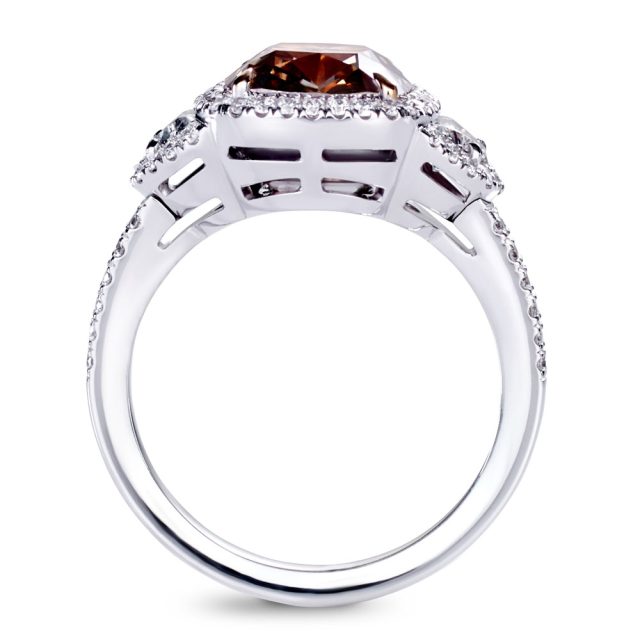 Cognac colored diamond ring in platinum