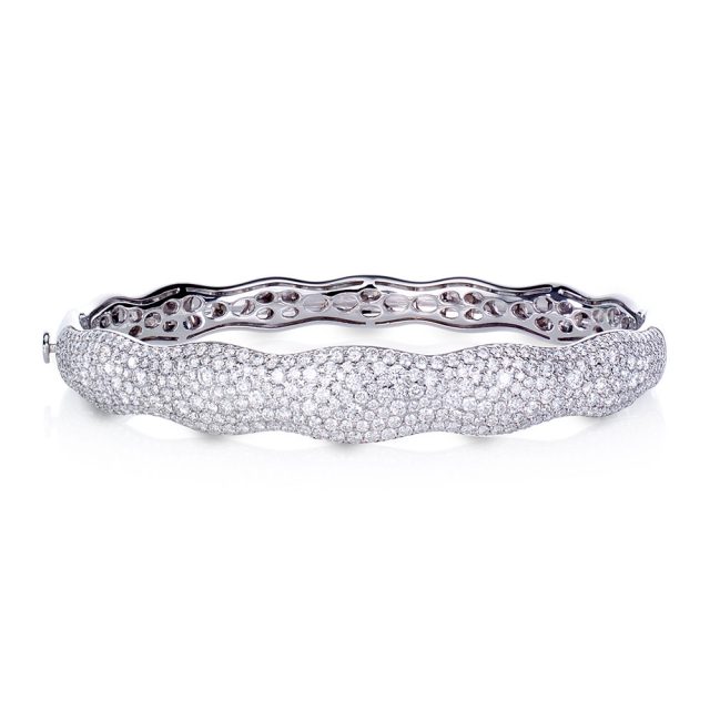 Wave Scalare bracelet in white gold and diamonds