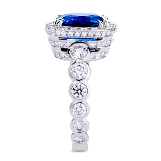 4 carat sapphire and white diamond ring