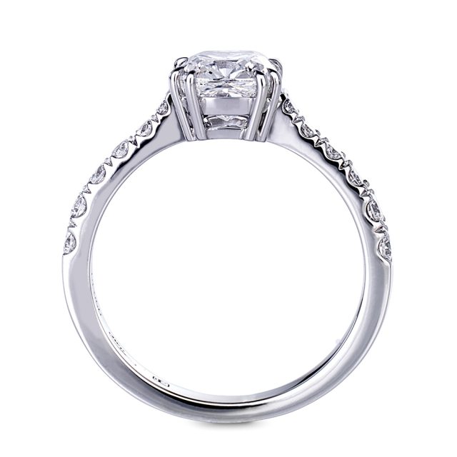 Double eagle cushion-slipt diamantring i platina