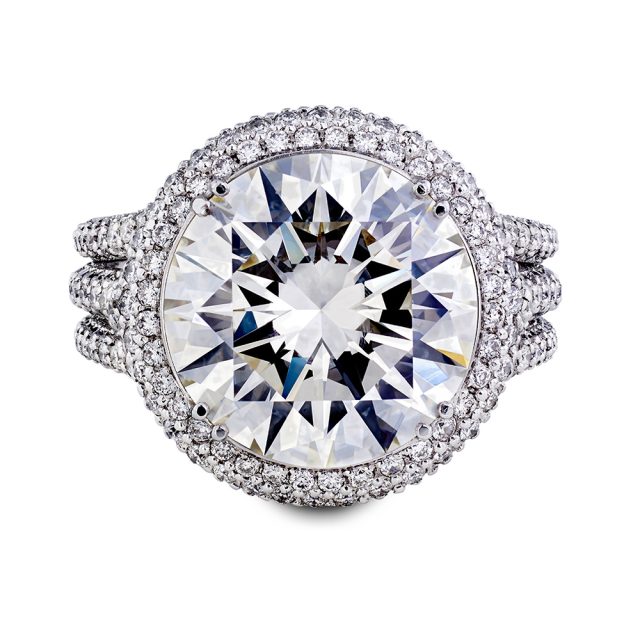 7,42 ct. briljantring i hvitt gull