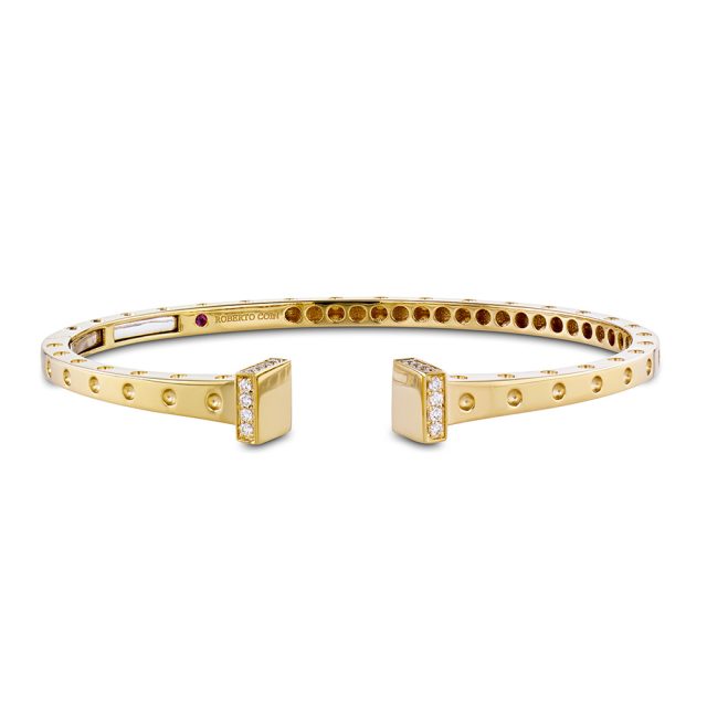 Pois Moi bracelet in yellow gold with diamonds around the head