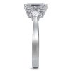 Forlovelsesring i hvitt gull med radiant og briljantslipte diamanter