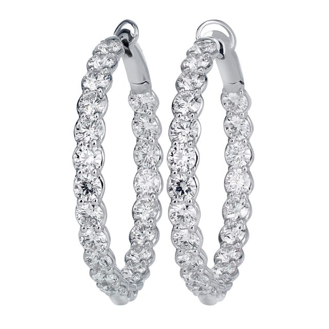 Store creoler i hvitt gull med diamanter