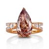Diamantring i roségull med dråpeformet champagnefarget diamant
