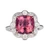 Ring i hvitt og roségull med rosa turmalin