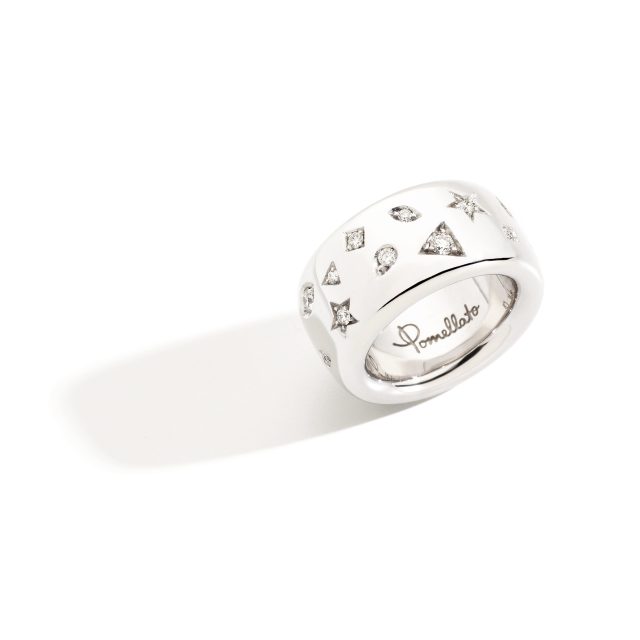 Iconica ring stor i 18kt. hvitt gull med 24 briljanter 0,8ct.