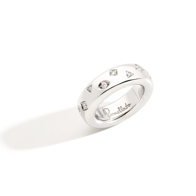 Iconica ring liten i 18kt. hvitt gull med 17 briljanter 0,5ct